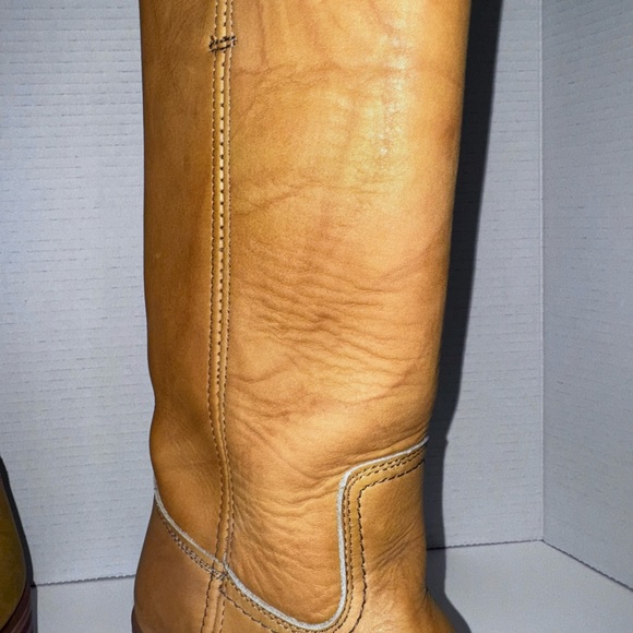 Frye Campus 14L Banana Leather Knee Boots 8 - Picture 3 of 7